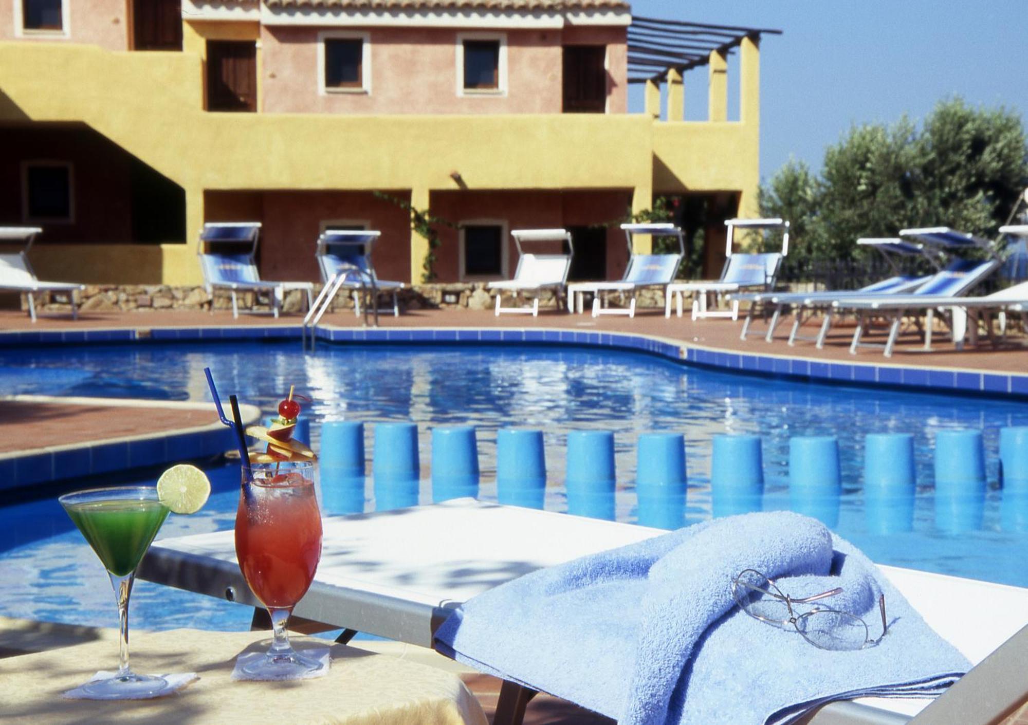 Hotel Stelle Marine Cannigione Esterno foto